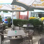 Zur Aue 베젤