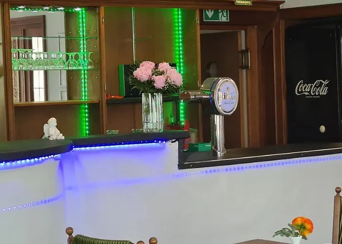 祖尔奥酒店 3* 韦塞尔